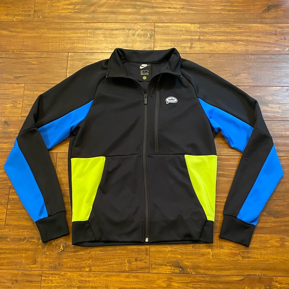 Nike! Essential Performance Jacket, Size: Small - image 1